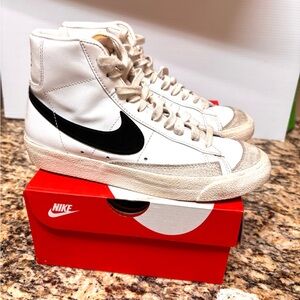 Nike sneakers shoes